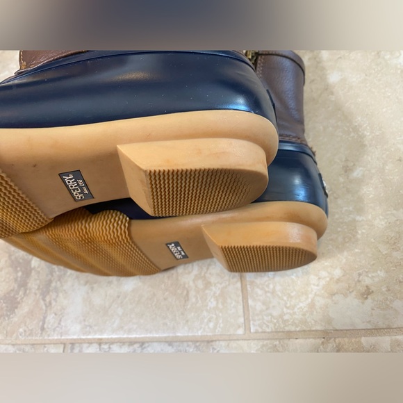 Sperry Top Sider SaltWater Duck Boot Big Kids size 4 GUC - Picture 5 of 11